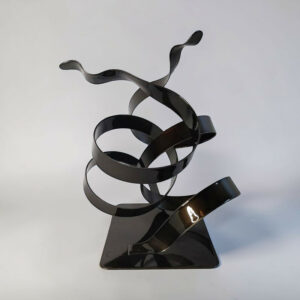 sculpture ruban acier peint noir brillant pièce unique moderne NaguraDesign