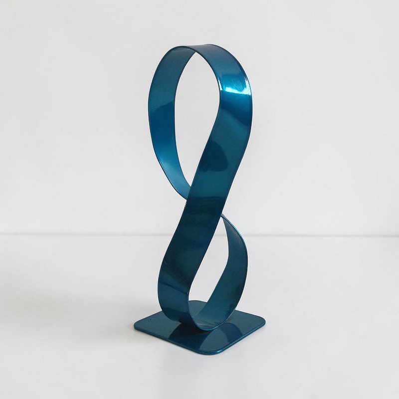 sculpture métal torsadé bleu turquoise ruban Möbius NaguraDesign pièce unique contemporaine