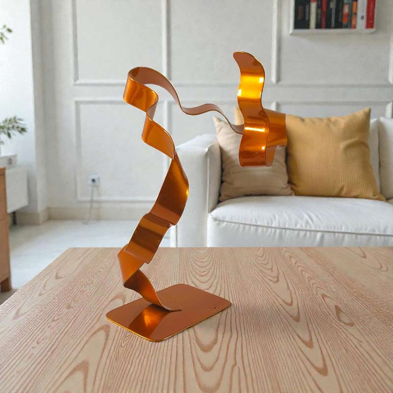 Sculpture ruban abstraite acier ondulation orange 28 cm ND-VIA-25-RUB-ORANGE situation