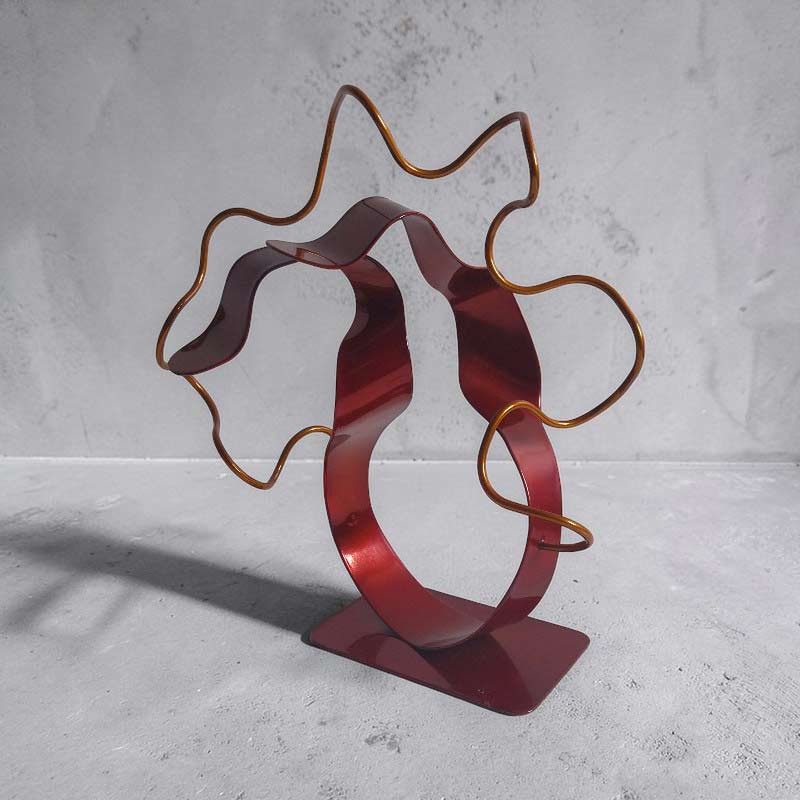 Sculpture ruban abstraite acier rouge avec fil orange ND-VIA-FIL-ROUGE-ORANGE NaguraDesign