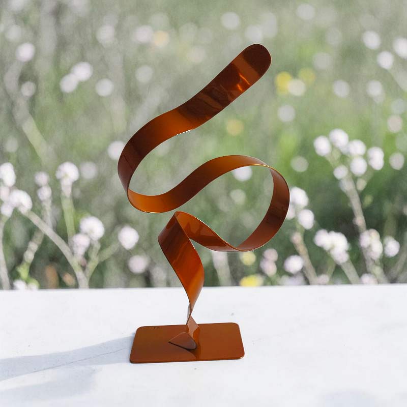 Sculpture ruban abstraite métal torsion orange 35 cm ND-VIA-30-CERM-34-CM-ORANGE face