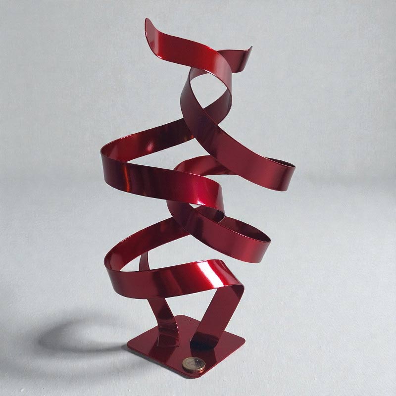 Sculpture ruban abstraite acier double spirale rouge 32 cm ND-VIA-25-2CER-32CM-ROUGE échelle