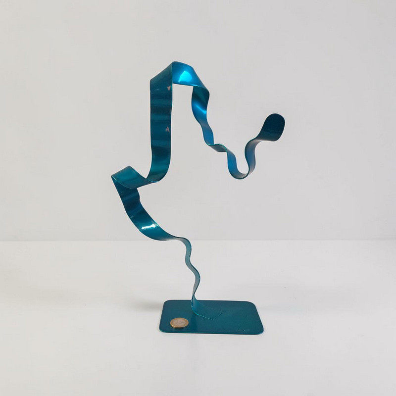 Sculpture ruban abstraite acier turquoise 33 cm ND-VIA25-RUB-33CM-TURQUOISE échelle