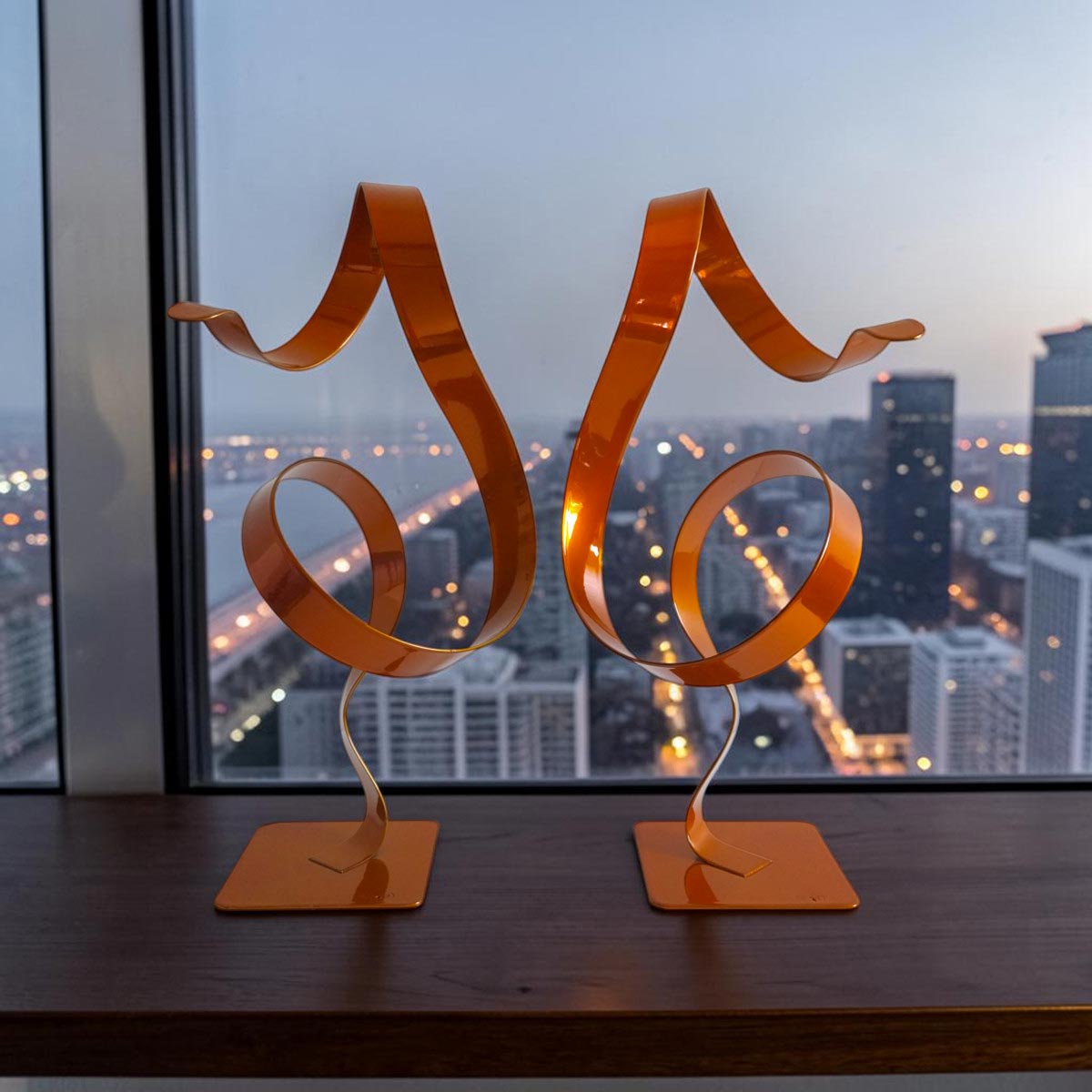 Paire de sculptures en métal orange 34 cm réalisée artisanalement par NaguraDesign décor