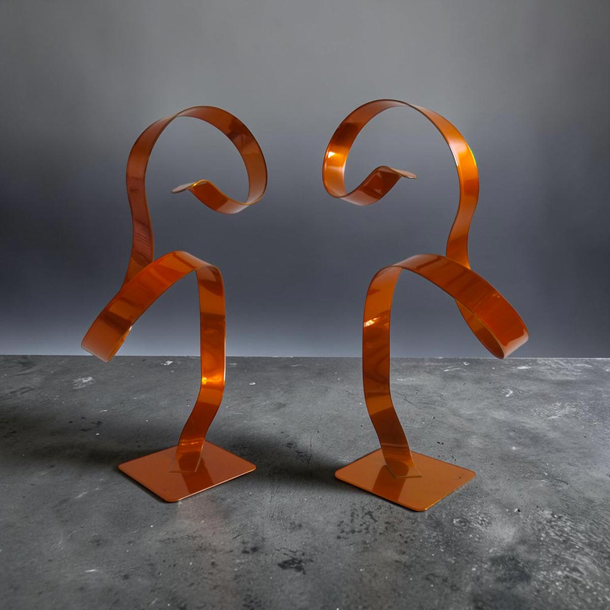 Paire de sculptures en métal orange 34 cm réalisée artisanalement par NaguraDesign